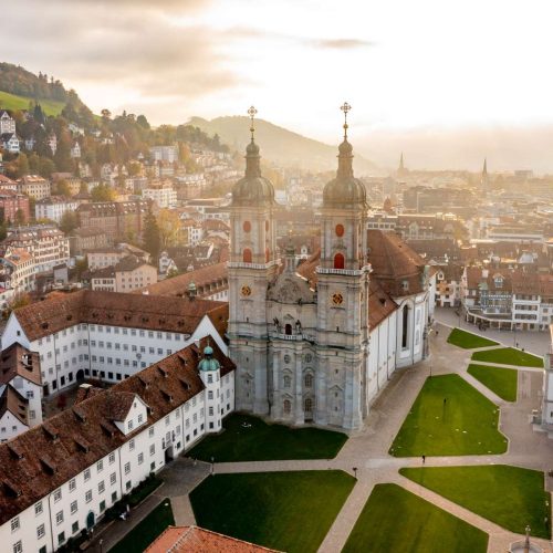 Keystory 2022 Stiftsbezirk 1-chjj6cgaef8nw6k